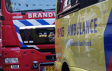 Ambulance spoedrit naar Hovenierstraat in Alkmaar