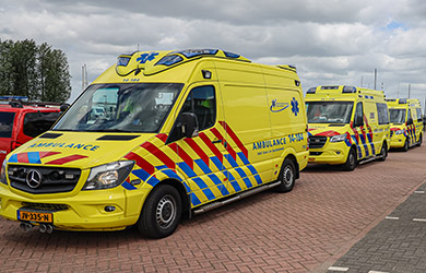 Ambulance spoedrit naar Frieseweg in Alkmaar