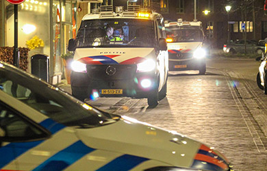 Ambulance spoedrit naar Juliana van Stolberglaan in Alkmaar